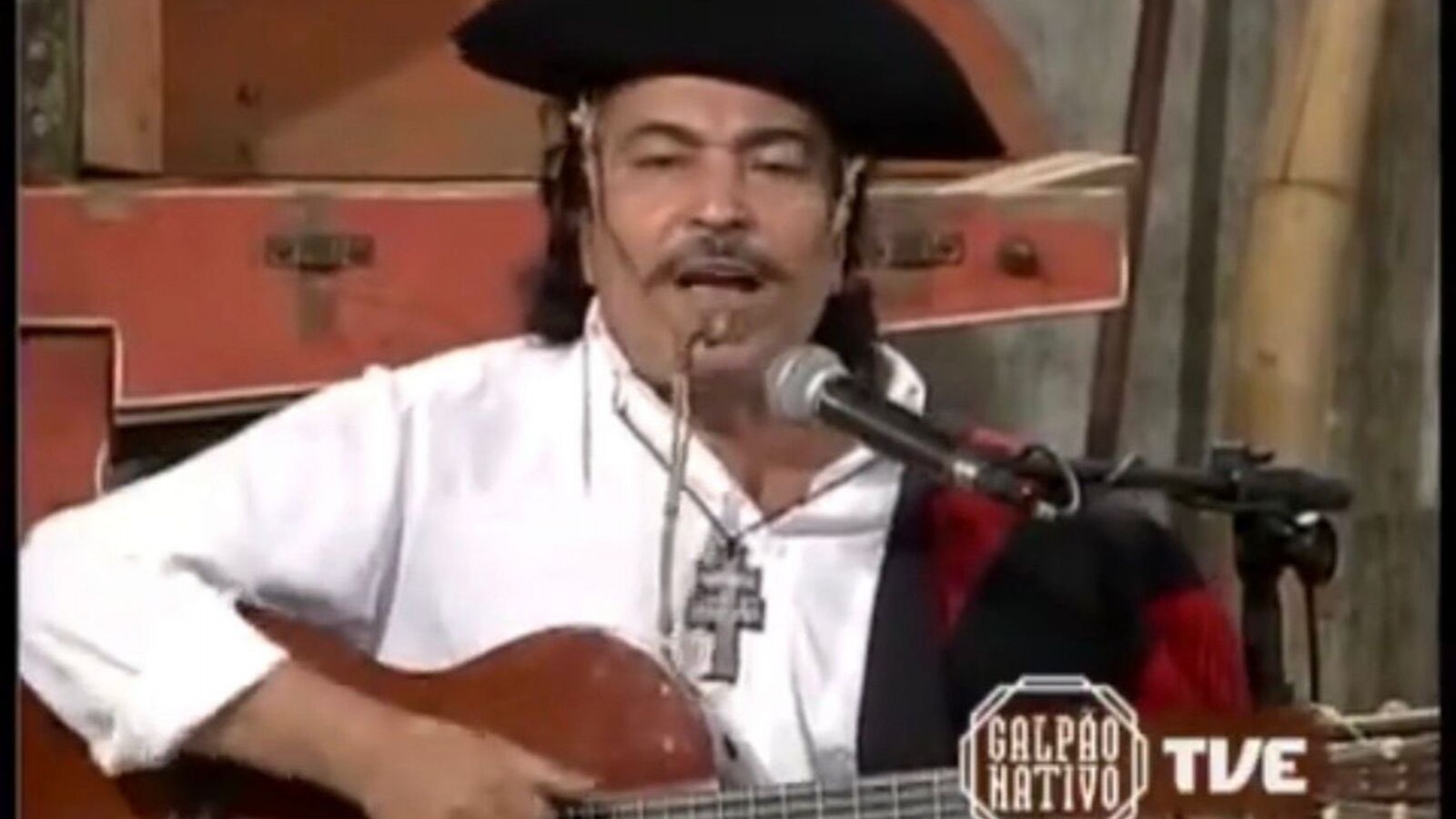 TVE homenageia Pedro Orta&ccedil;a com reapresenta&ccedil;&atilde;o hist&oacute;rica do Galp&atilde;o Nativo   mai26 (2)